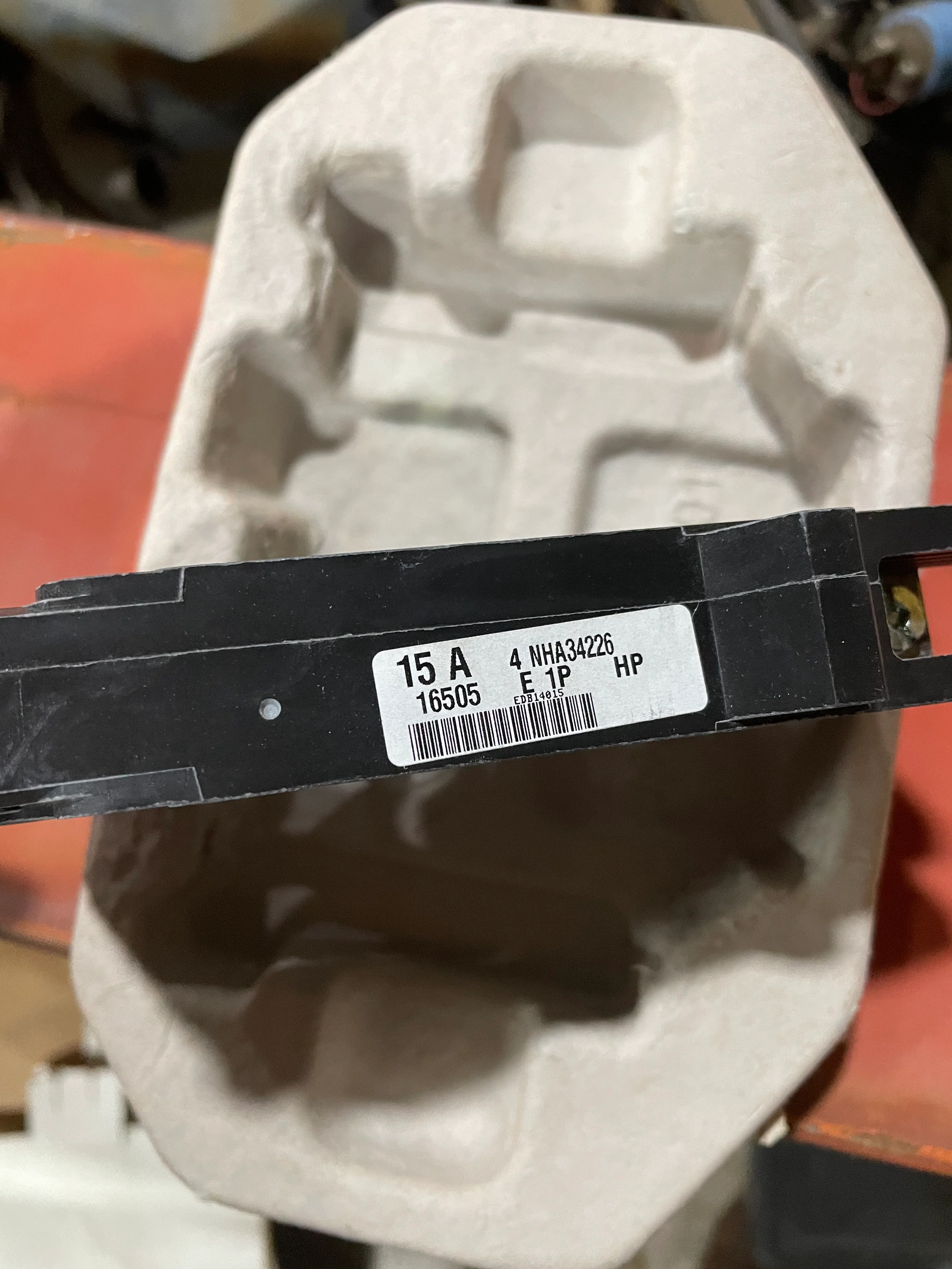 Schneider Electric EDB14015 Square D Circuit Breaker 15A 1P - New Surplus - Image 3